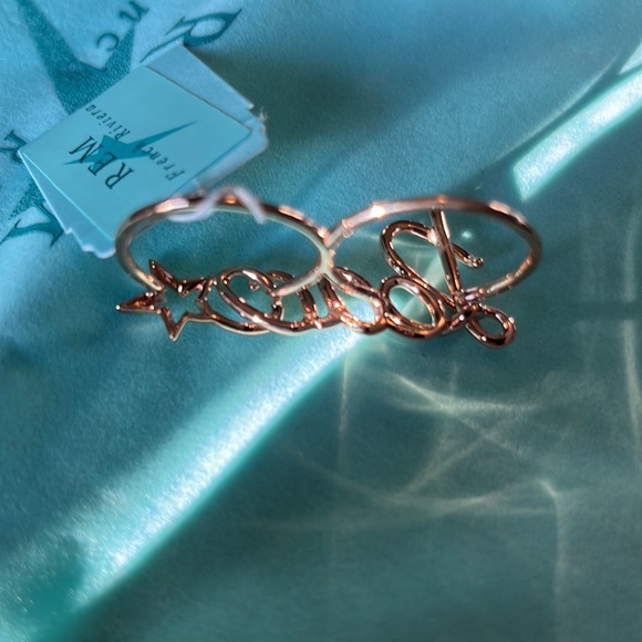 Two finger Peace ring sterling silver and rose gold. NWT  REM - Picture 6 of 13